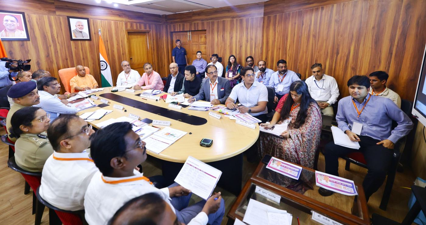 यूपी में बड़ा प्रशासनिक फेरबदल, 34 वरिष्ठ अधिकारियों के दायित्व बदले