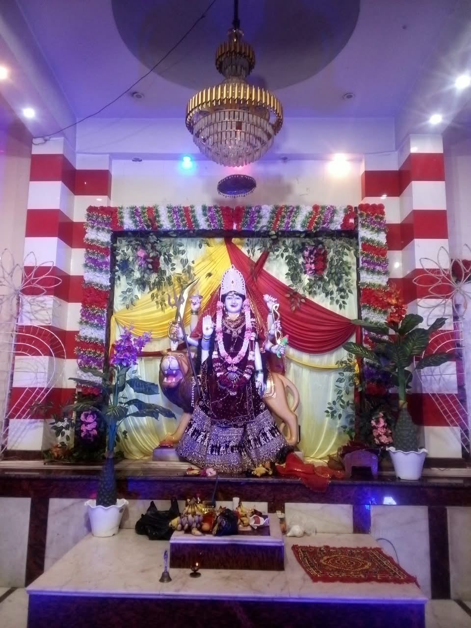 मां दुर्गा की आराधना से भक्तिमय हुआ बढ़नी और कृष्णानगर, पूजा पंडालों में तैयारियां तेज